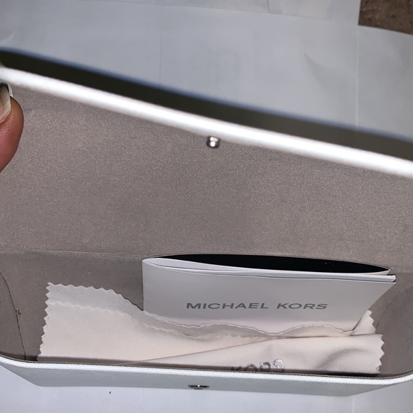 Michael Kors Sunglasses Case - Picture 5 of 9